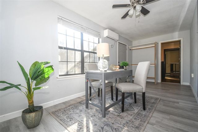 809 S Elm Street, Siloam Springs, AR 72761