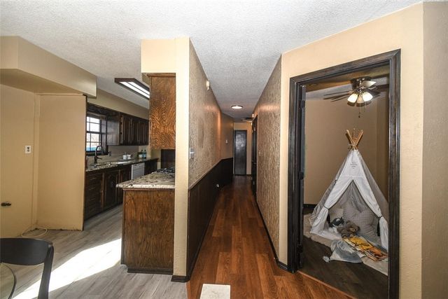 809 S Elm Street, Siloam Springs, AR 72761