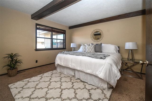 809 S Elm Street, Siloam Springs, AR 72761