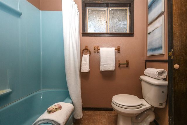 809 S Elm Street, Siloam Springs, AR 72761