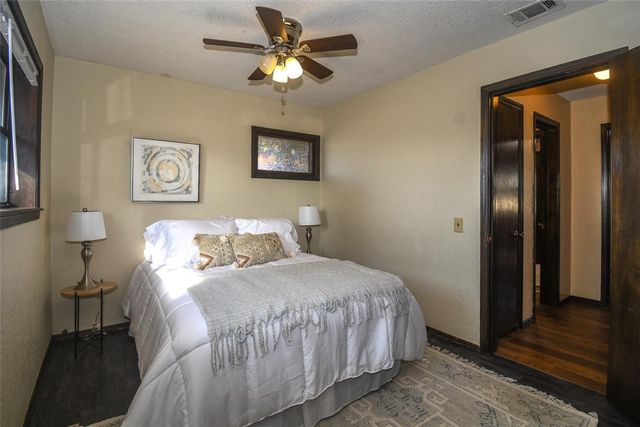 809 S Elm Street, Siloam Springs, AR 72761