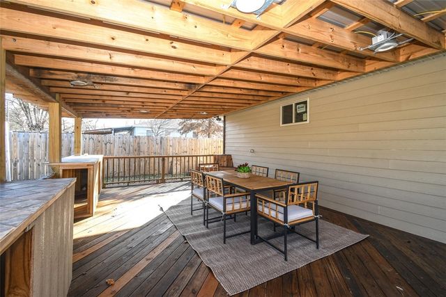 809 S Elm Street, Siloam Springs, AR 72761