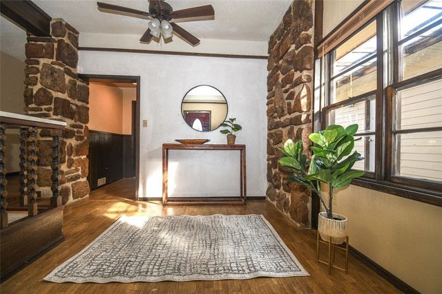 809 S Elm Street, Siloam Springs, AR 72761