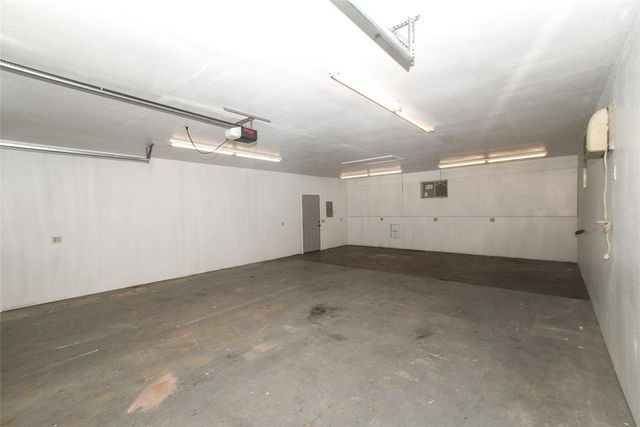 809 S Elm Street, Siloam Springs, AR 72761