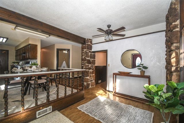 809 S Elm Street, Siloam Springs, AR 72761