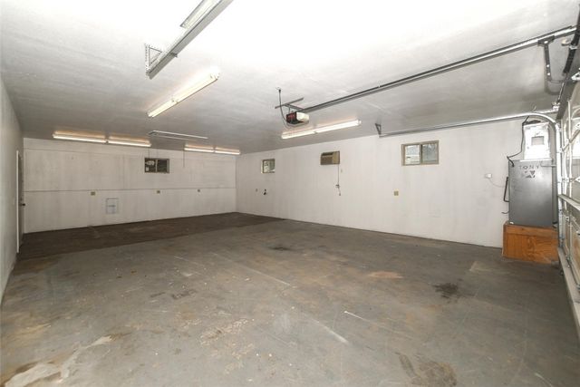 809 S Elm Street, Siloam Springs, AR 72761