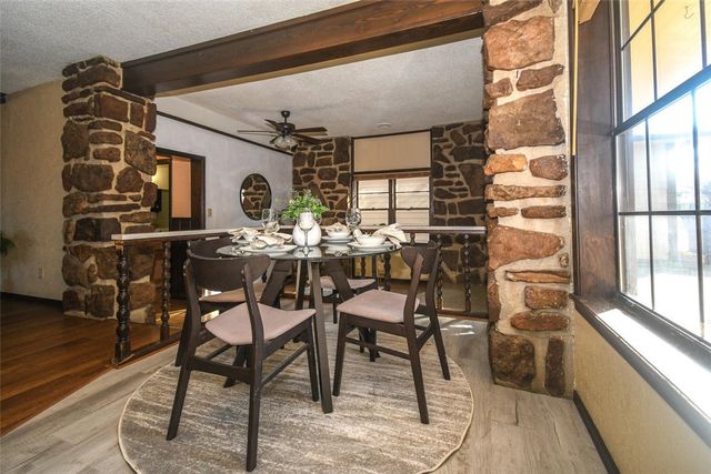 809 S Elm Street, Siloam Springs, AR 72761