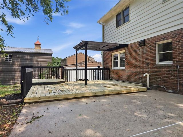1360 Dorney Avenue, Lower Macungie Twp, PA 18103