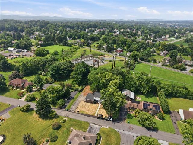 1360 Dorney Avenue, Lower Macungie Twp, PA 18103