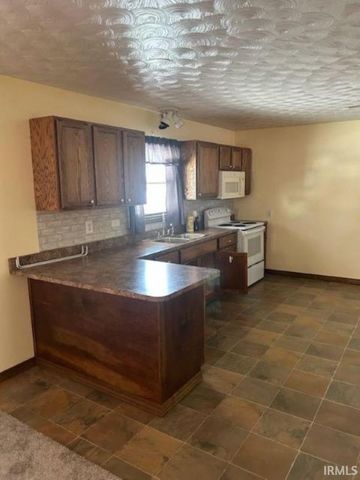 721 W Alton Street, Bicknell, IN 47512