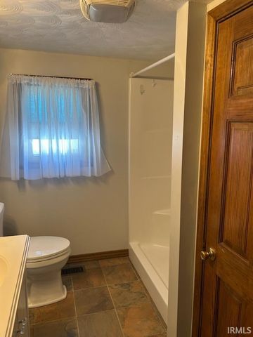 721 W Alton Street, Bicknell, IN 47512