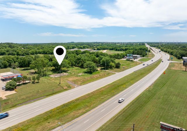 204 N Doctor M Roper Pkwy, Bullard, TX 75757