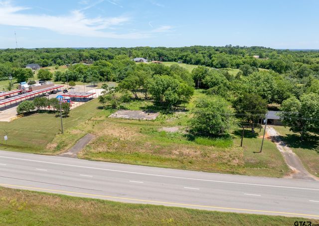 204 N Doctor M Roper Pkwy, Bullard, TX 75757