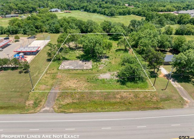204 N Doctor M Roper Pkwy, Bullard, TX 75757
