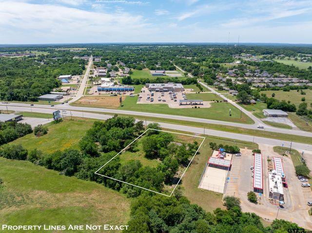204 N Doctor M Roper Pkwy, Bullard, TX 75757