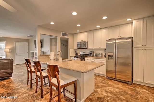 609 S PRIEST Drive, Tempe, AZ 85281