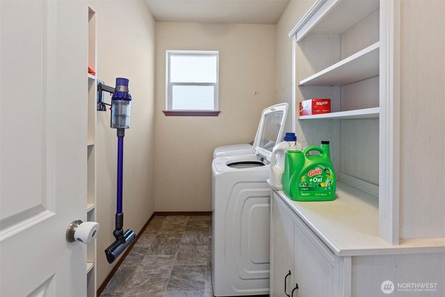 427 NE Nantucket Street, Bremerton, WA 98310