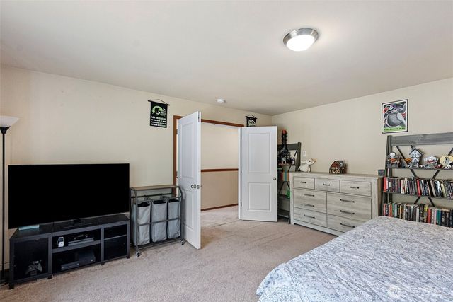 427 NE Nantucket Street, Bremerton, WA 98310