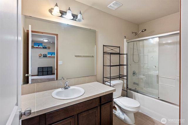 427 NE Nantucket Street, Bremerton, WA 98310