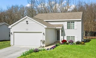 1015 Point Way, Lawton Vllg, MI 49065