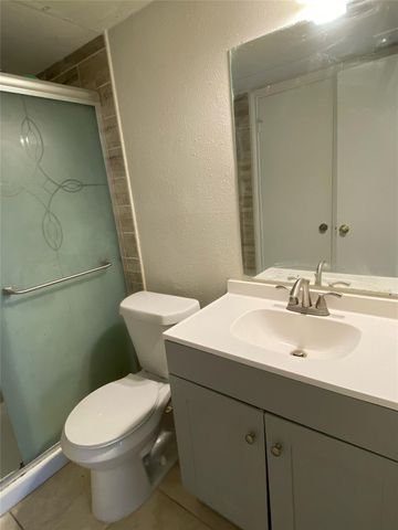 9827 Walnut Street 112, Dallas, TX 75243