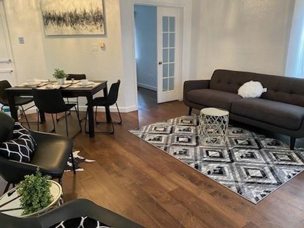 9827 Walnut Street 112, Dallas, TX 75243