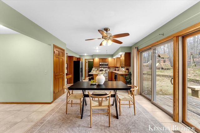 1922 Camrose Court, Wyoming, MI 49519