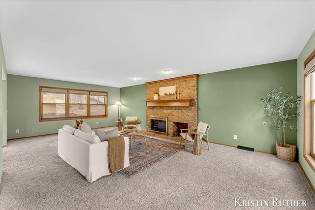 1922 Camrose Court, Wyoming, MI 49519