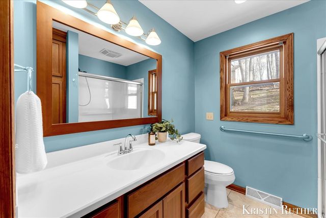 1922 Camrose Court, Wyoming, MI 49519
