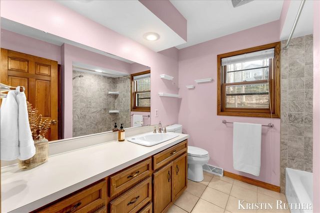 1922 Camrose Court, Wyoming, MI 49519