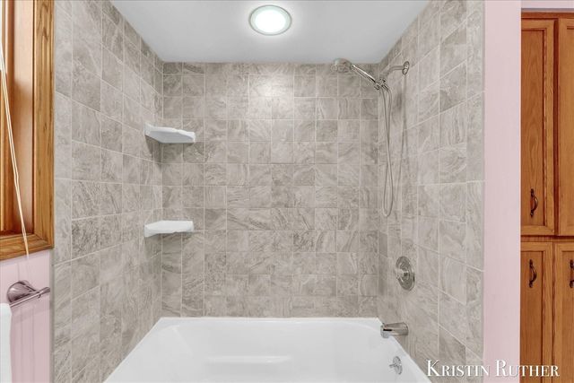 1922 Camrose Court, Wyoming, MI 49519