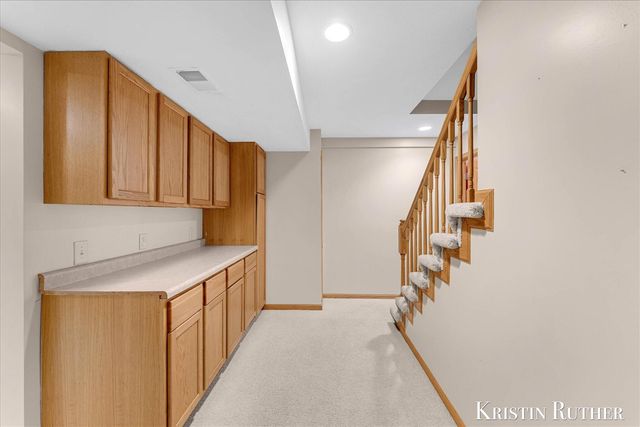 1922 Camrose Court, Wyoming, MI 49519