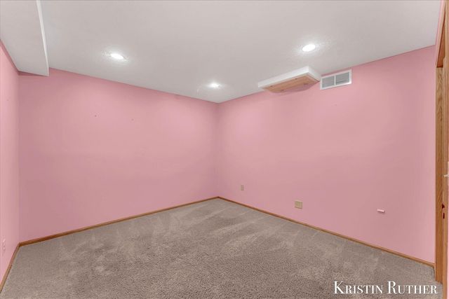 1922 Camrose Court, Wyoming, MI 49519