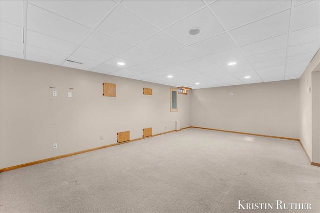 1922 Camrose Court, Wyoming, MI 49519