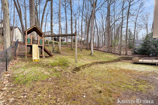 1922 Camrose Court, Wyoming, MI 49519