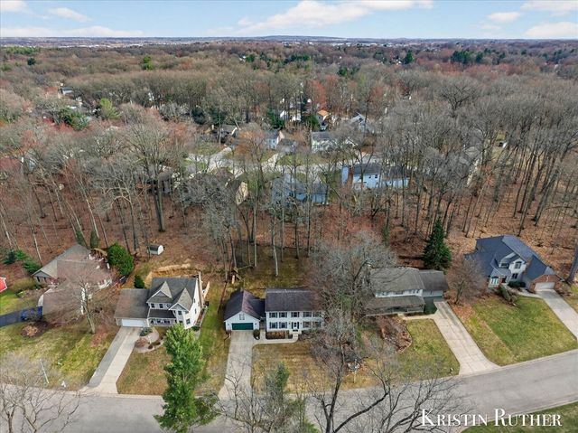 1922 Camrose Court, Wyoming, MI 49519