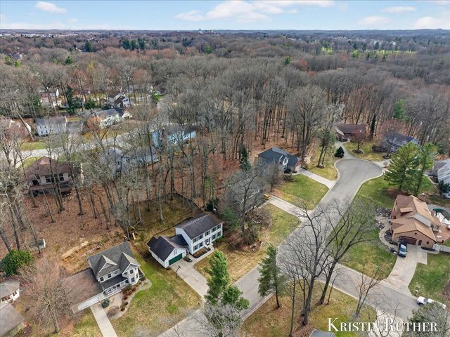1922 Camrose Court, Wyoming, MI 49519