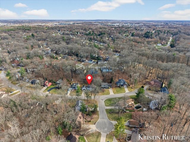 1922 Camrose Court, Wyoming, MI 49519