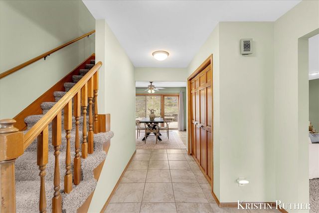 1922 Camrose Court, Wyoming, MI 49519