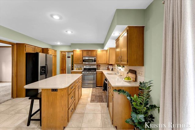 1922 Camrose Court, Wyoming, MI 49519