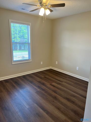 228 Falcon Ridge Drive, Huntsville, AL 35811