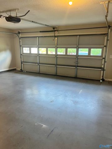 228 Falcon Ridge Drive, Huntsville, AL 35811
