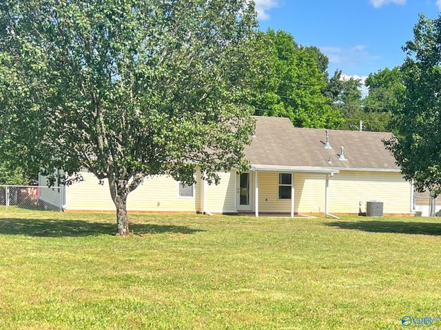 228 Falcon Ridge Drive, Huntsville, AL 35811