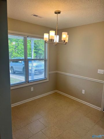 228 Falcon Ridge Drive, Huntsville, AL 35811