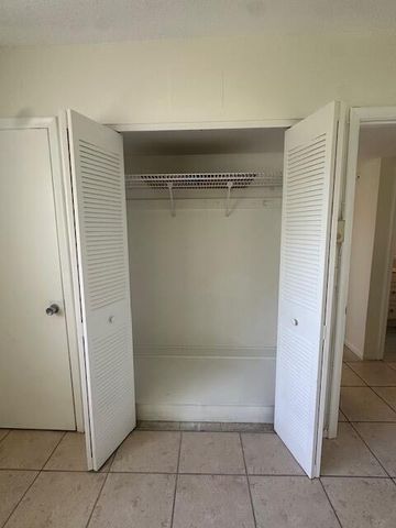 72 Norwich C, West Palm Beach, FL 33417