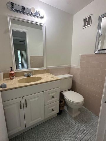 72 Norwich C, West Palm Beach, FL 33417