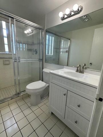 72 Norwich C, West Palm Beach, FL 33417
