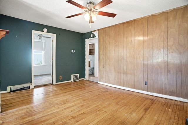 99 Lawson Avenue W, Saint Paul, MN 55117