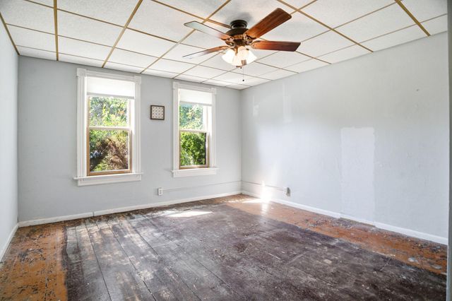 99 Lawson Avenue W, Saint Paul, MN 55117