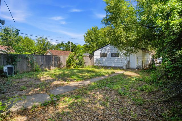 99 Lawson Avenue W, Saint Paul, MN 55117
